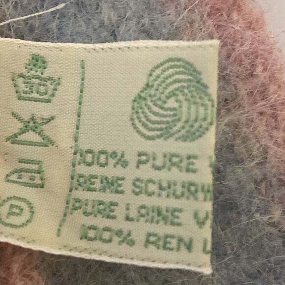 Vintage 100% Wool Scarf Spelana Ireland Pink Blue Cream Stripe 53” x 7.5” Fringe - Picture 3 of 3